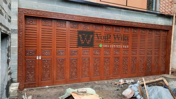 model pintu garasi kayu jati rel wina