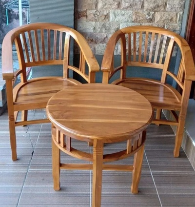 Set Kursi Teras Minimalis Modern Model Melengkung – Sentuhan Elegan Kayu Jati